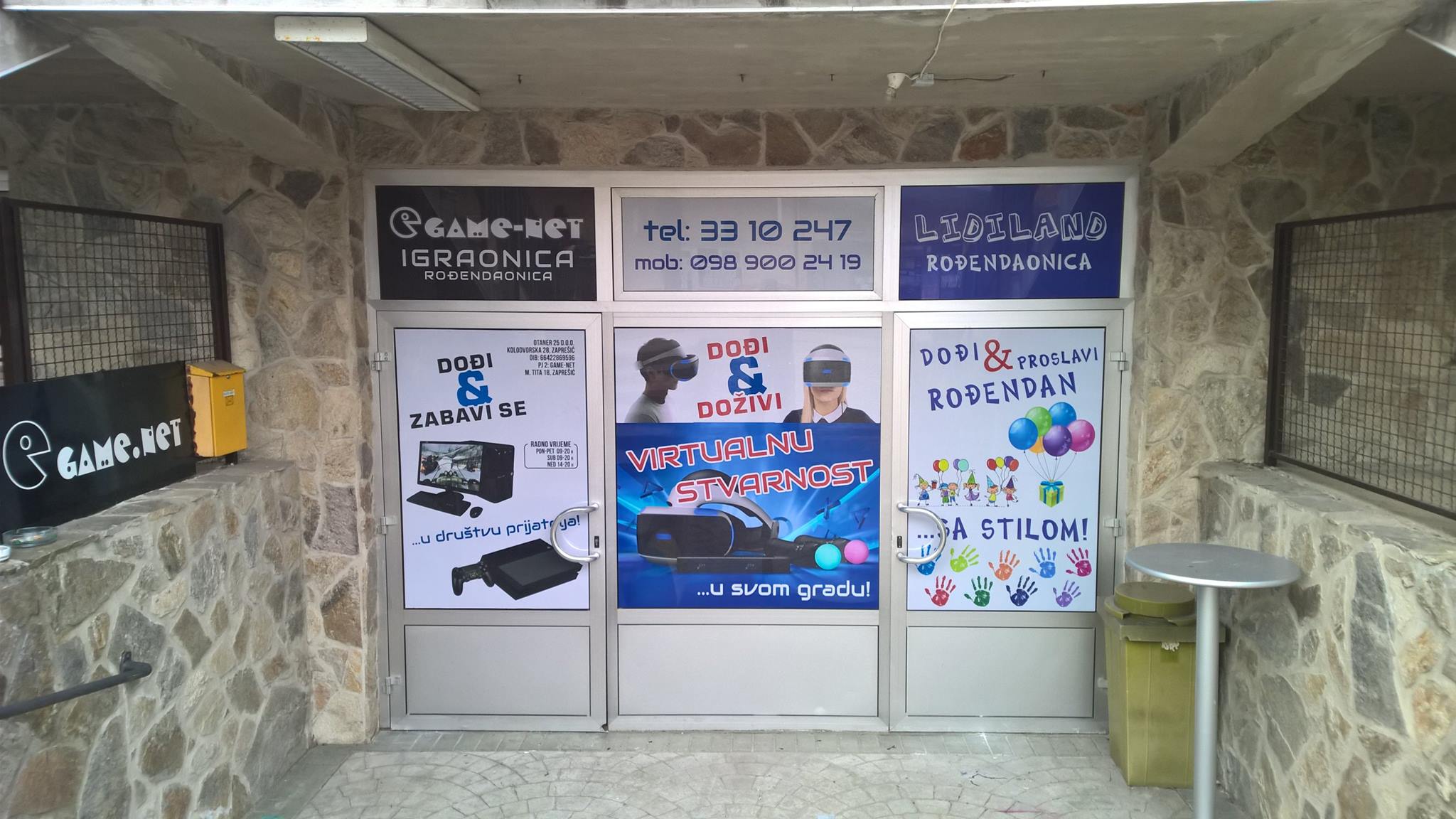 Oslikavanje izloga, izrezivanje i tisak naljepnica